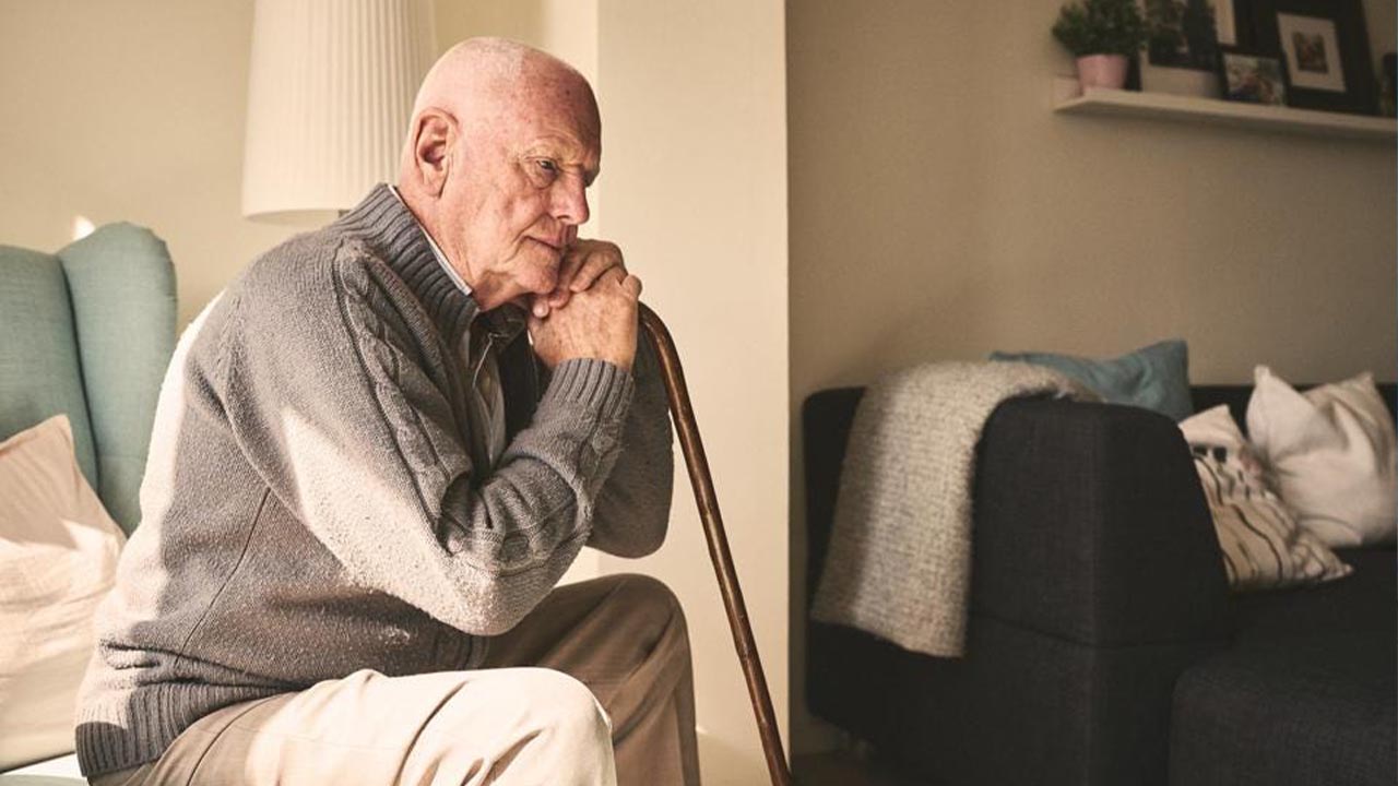 How to cope with Loneliness in old age